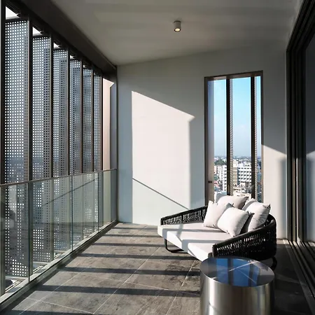 Wealthystays 2br Flat, Gym, 11th Floor, Center *